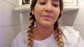venus afrodita se cuela en mi habitacion y me folla. pideme el video por privado ?