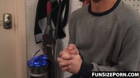 Short twink gets fucked raw by king sized stud guy with ease