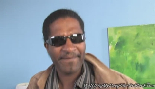 Faye Runaway gives a blowjob while her dad watches