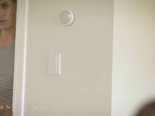 TRANSSENSUAL - Tony Sting Jerks Off Whilst Watching Jade Venus & Hazel Moore Eating Every Other Vagina