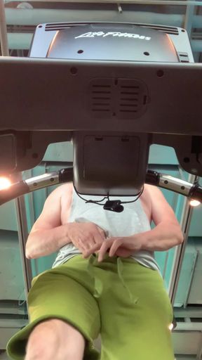 Fitnessstudio with chastity on