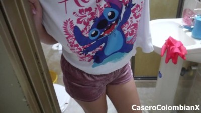 Colombian Hottie Fucked Hard in Bathroom for Cash - Spanish Porn