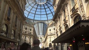 sexy slut  shopping in milano