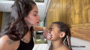 Worshiping Princess Red Moon Hands II