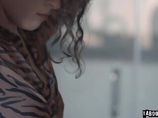 Victoria Voxxx sucking Johnnys cock and enjoys it as he thrust her pussy so hard