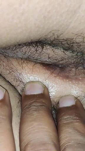 Stepbehna ne bola "Aa ja mere blanket mein so ja", andar kuch nahi pehna tha - ne lund andar daal ke raat&hellip;   Clip 1