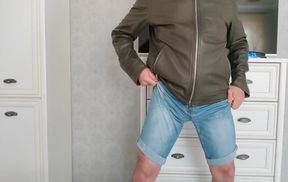 Leather Daddy Huge Cumshot Drowns Shaved Big Dick Gush