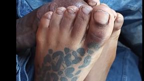 Caramel Cutie's GOAT Ebony Footjob