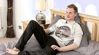 Louie Goodwin's hot solo anal action with his rock hard butt