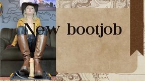 bootjob dildo eyaculating