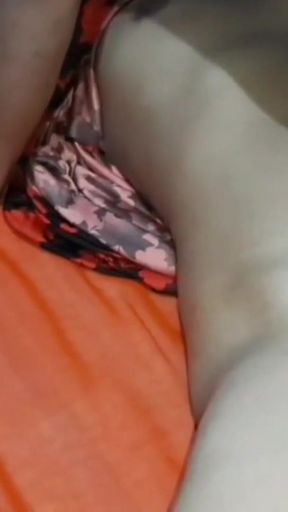 The sister-in-law of the village quenched the thirst of Yogita   Clip 1