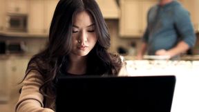 ”Asian teen Lulu Chu heard MILF Slimthick Vic fuck her roomie Seth Gamble”