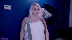 2 Pool Guys, One Milf in Bikini Blowjob