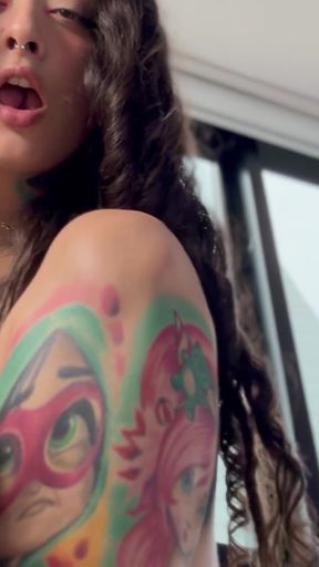 The Art Teacher Shrinks You to Teach Her Giant Anatomy