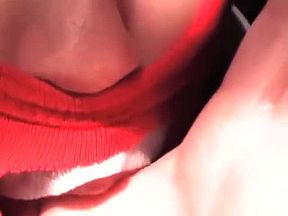 Deborah s'excite suce lèche son pouce et doigts érotique fellation asmr