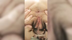 Sexy cougar's bushy crotch on fullscreen HD