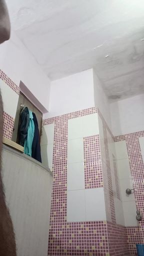 Desi Man masterbation and show cum in live show with friends