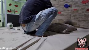 Extra - Viado submisso enfia garrafa d'_&aacute_gua no cu