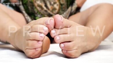 Yelahiag 2026 Exclusive Milf Feet Fetish High Heels Long Toenails Worship Female Orgasm Gushing