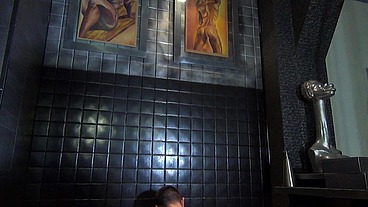 Guillermo Cruise obeying Gabriel Phoenix in the shower