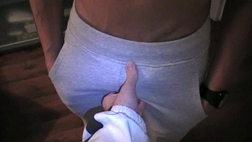 straigth latino muscle accept to fuck a gay for 200 euros