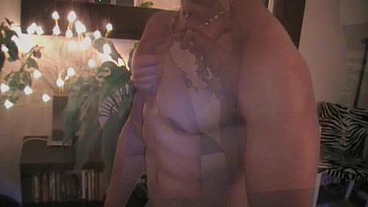 straigth latino muscle accept to fuck a gay for 200 euros