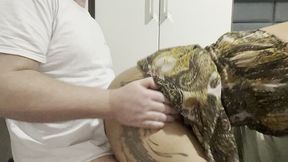 quando vi ele de pau duro nem tirei o vestido ja fui sentando no pau dele