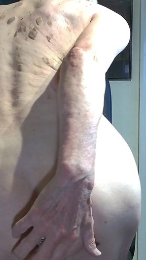 Gaping and Cumming with Ball Stretchers