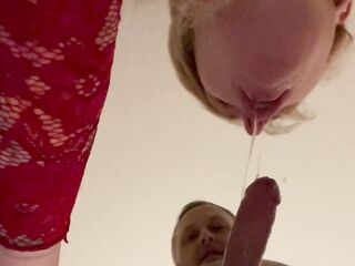 Hawt MILF Gets Throat Banged Playing With Petite Bazookas