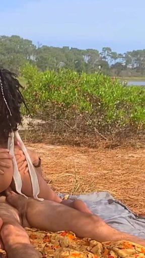 Sex with Indian girl in paradise lagoon   Clip 1