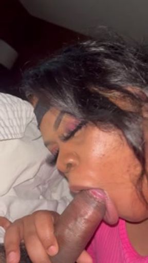 Ebony Girlfriend Gives Exceptional Head