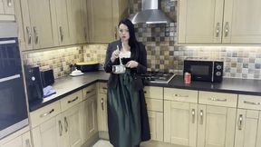 Dirndl Dress Pee Cum Soaking 19 Minutes Long!