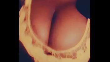 Besoin d'_une t&eacute_t&eacute_e ?Je suis productrice de lait.