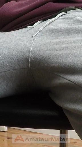 Amateur Boy Premature Cumming Hands Free