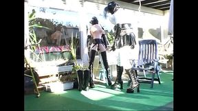 Roxina2007DomAndSubDollInGarden171007.WMV