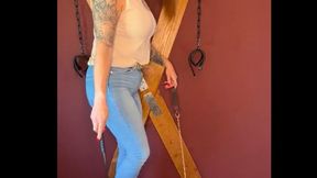 Isla Vayne trample in jeans and sneakers