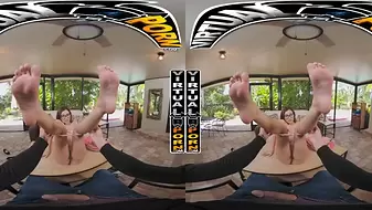 VIRTUAL PORN - Tutoring Leana Lovings In VR