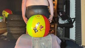 Cheap Vs Expensive Beachball? 26 Beachballs Tested Against Our Over 205 Kgs Combined Weight!