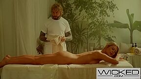 Thalia Lane Gets A Hot Massage And A Nice Fuck