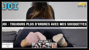 JOI - Toujours plus d'ordres avec mes socquettes 4K