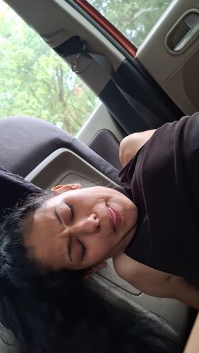 Breastfeeding, cum eating, satisfaction