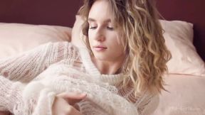 Cover-girl Mia's young (18+) movie