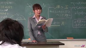 Japanese Mature Teacher gives Blowbang to Boys in Classroom