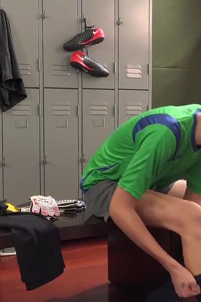 Daddyontwink Twinks Gael Macias and Lucas Andrade Raw Bred in Locker Room