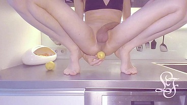 Lina pushing multiple Huge Lemons in and out of her Ass 🍋