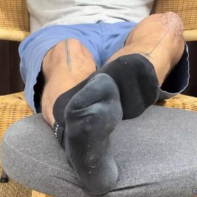 Handsome Luca R shows off his delicious feet solo