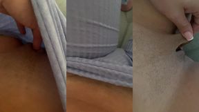 et sans culotte ... je vous la montre de pres, de tres pres