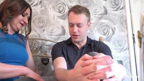 Lexie Cummins gets her curvy MILF pussy fucked hard