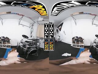 VIRTUAL PORN - Bess Breast Learns How To Play Drums & Playing With A Knob At the Same Time