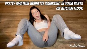 Pretty Amateur Brunette Girl Squirts In Grey Yoga Pants On Kitchen Floor